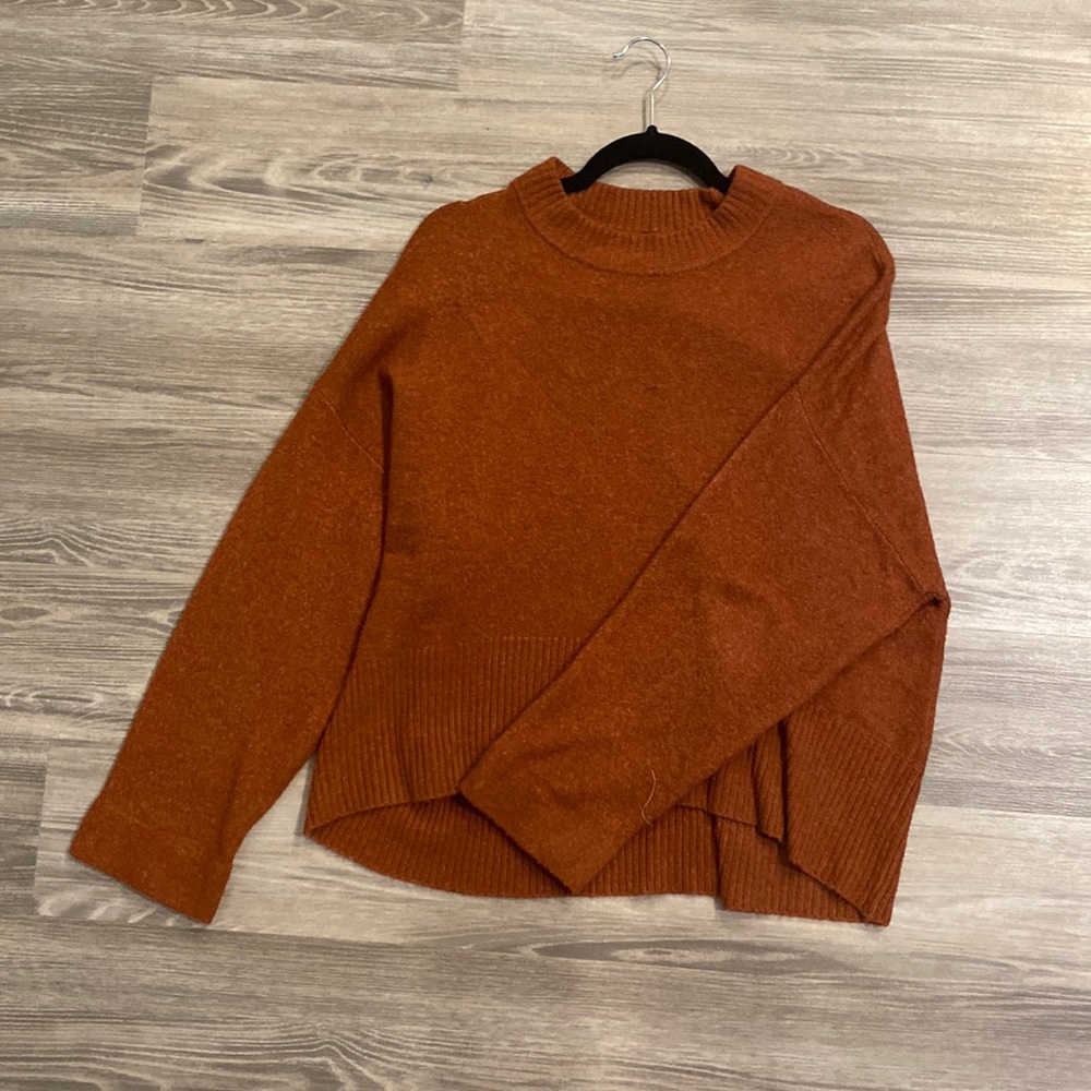 Burnt orange sweater size XS